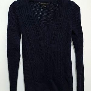 🆕️Banana Republic navy sweater- S